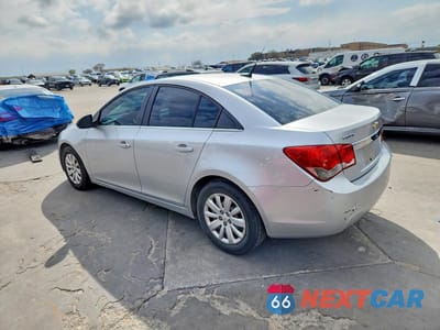 Drugie zdjęcie samochodu z przodu: 2011 CHEVROLET CRUZE LS VIN:1G1PC5SHXB7273942 - miniatura