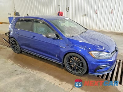 Czwarte zdjęcie samochodu z boku: 2019 VOLKSWAGEN GOLF R VIN:WVWWA7AU0KW118468 - miniatura