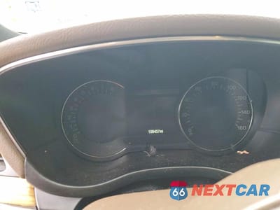 Zdjęcie 9 z 13 samochodu: 2015 LINCOLN MKC VIN:5LMCJ2A91FUJ35730 - miniatura