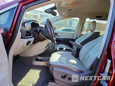 Zdjęcie 7 z 12 samochodu: 2017 CHRYSLER PACIFICA TOURING L PLUS VIN:2C4RC1EG3HR650467 - miniatura