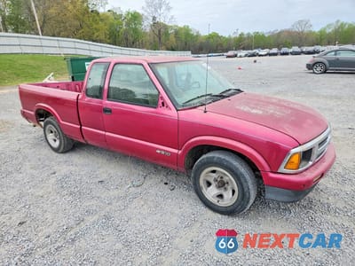 Czwarte zdjęcie samochodu z boku: 1995 CHEVROLET S TRUCK S10 VIN:1GCCS1940S8218978 - miniatura
