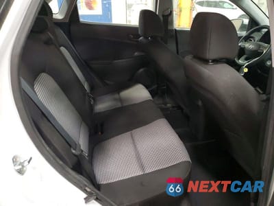 Zdjęcie 10 z 13 samochodu: 2021 HYUNDAI KONA SE VIN:KM8K12AA5MU691612 - miniatura