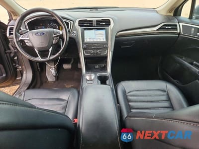 Zdjęcie 8 z 12 samochodu: 2019 FORD FUSION SEL VIN:3FA6P0MU1KR253971 - miniatura