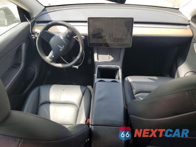 Zdjęcie 8 z 11 samochodu: 2022 TESLA MODEL Y VIN:7SAYGDEE1NA007462 - miniatura