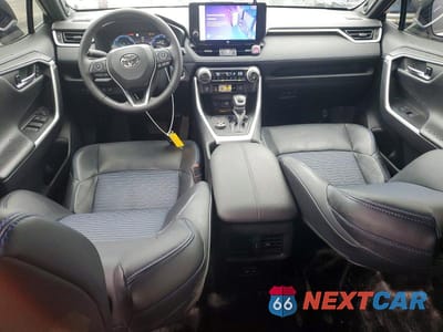 Zdjęcie 8 z 12 samochodu: 2023 TOYOTA RAV4 HYBRID XSE VIN:4T3E6RFV0PU127896 - miniatura