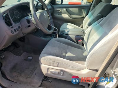 Zdjęcie 7 z 13 samochodu: 2005 TOYOTA SEQUOIA SR5 VIN:5TDZT34A05S251883 - miniatura