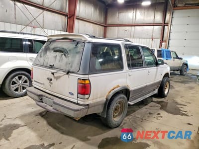 Trzecie zdjęcie samochodu z tyłu: 1996 FORD EXPLORER VIN:1FMDU35P9TUD03350 - miniatura