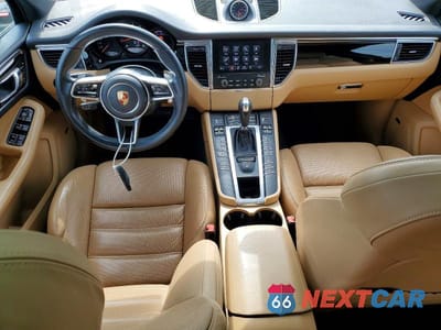 Zdjęcie 8 z 11 samochodu: 2017 PORSCHE MACAN VIN:WP1AA2A54HLB82088 - miniatura
