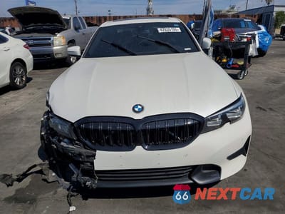 Piąte zdjęcie samochodu w środku: 2019 BMW 330I VIN:WBA5R1C51KAJ99644 - miniatura