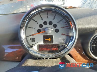 Zdjęcie 9 z 11 samochodu: 2007 MINI COOPER VIN:WMWMF33547TL77087 - miniatura