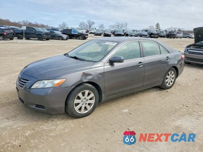 2007 TOYOTA CAMRY HYBRID BASE JTNBB46KX73027293 - główne zdjęcie licytacji z USA - miniatura