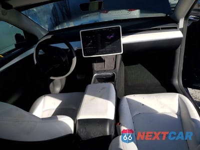 Zdjęcie 8 z 12 samochodu: 2023 TESLA MODEL Y VIN:7SAYGDEF3PF852795 - miniatura
