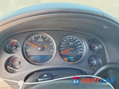 Zdjęcie 9 z 13 samochodu: 2010 CHEVROLET SUBURBAN K1500 LS VIN:1GNUKHE3XAR243395 - miniatura
