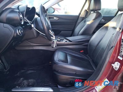 Zdjęcie 7 z 11 samochodu: 2017 ALFA ROMEO GIULIA TI VIN:ZARFAECN8H7558599 - miniatura