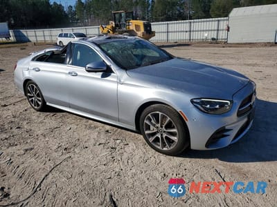 Czwarte zdjęcie samochodu z boku: 2021 MERCEDES-BENZ E 450 4MATIC VIN:W1KZF5KB5MA977271 - miniatura