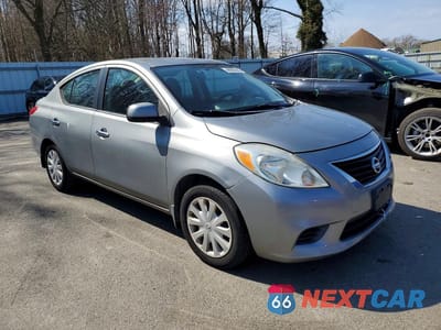 Czwarte zdjęcie samochodu z boku: 2012 NISSAN VERSA 1.6 S VIN:3N1CN7AP7CL936470 - miniatura