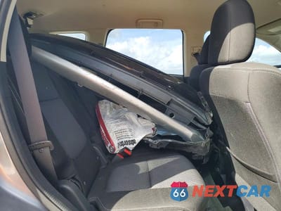 Zdjęcie 11 z 13 samochodu: 2016 MITSUBISHI OUTLANDER SE VIN:JA4AD3A36GZ049979 - miniatura