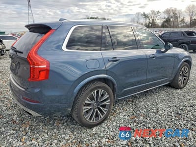 Trzecie zdjęcie samochodu z tyłu: 2021 VOLVO XC90 T6 MOMENTUM VIN:YV4A221K1M1680854 - miniatura