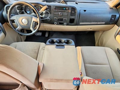 Zdjęcie 8 z 12 samochodu: 2007 CHEVROLET SILVERADO K1500 CREW CAB VIN:2GCEK13M371583540 - miniatura