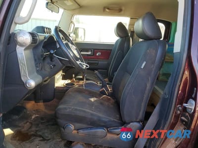 Zdjęcie 7 z 13 samochodu: 2007 TOYOTA FJ CRUISER BASE VIN:JTEBU11F370066666 - miniatura