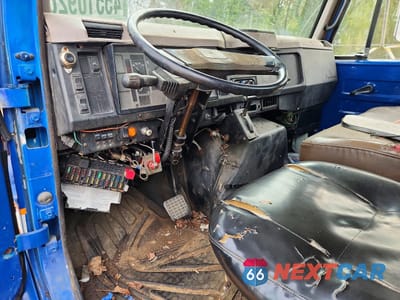 Zdjęcie 8 z 13 samochodu: 1996 INTERNATIONAL 4700 TOW TRUCK VIN:1HTSCAAM5TH326568 - miniatura
