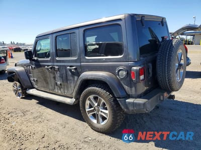 Drugie zdjęcie samochodu z przodu: 2019 JEEP WRANGLER UNLIMITED SAHARA VIN:1C4HJXEN6KW683075 - miniatura