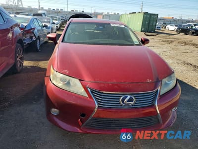 Piąte zdjęcie samochodu w środku: 2013 LEXUS ES 300H BASE VIN:JTHBW1GG1D2009105 - miniatura