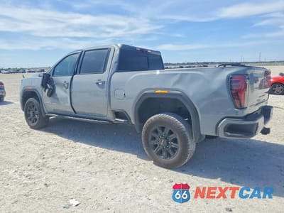 Drugie zdjęcie samochodu z przodu: 2025 GMC SIERRA K2500 AT4 VIN:1GT4UPEYXSF115007 - miniatura