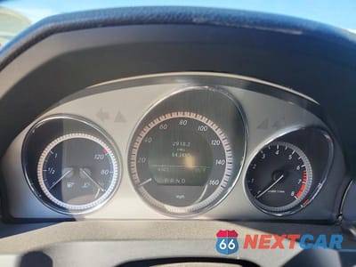 Zdjęcie 9 z 11 samochodu: 2011 MERCEDES-BENZ C 300 VIN:WDDGF5EB9BR172777 - miniatura