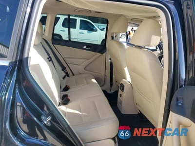 Zdjęcie 10 z 11 samochodu: 2013 VOLKSWAGEN TIGUAN S VIN:WVGBV3AX6DW613729 - miniatura