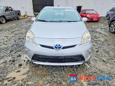 Piąte zdjęcie samochodu w środku: 2013 TOYOTA PRIUS TWO VIN:JTDKN3DU7D1618439 - miniatura