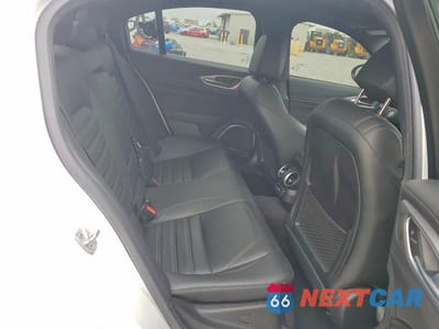 Zdjęcie 10 z 11 samochodu: 2023 ALFA ROMEO GIULIA TI VIN:ZARFAMBNXP7668838 - miniatura