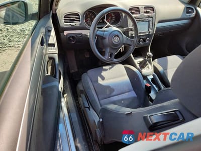 Zdjęcie 8 z 11 samochodu: 2011 VOLKSWAGEN GOLF VIN:WVWAB7AJXBW215836 - miniatura