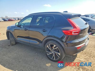 Drugie zdjęcie samochodu z przodu: 2019 VOLVO XC40 T5 R-DESIGN VIN:YV4162UM2K2085570 - miniatura