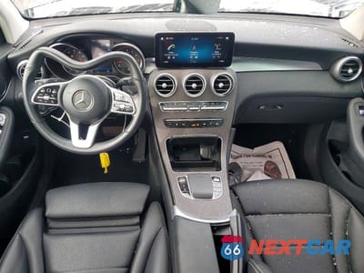Zdjęcie 8 z 12 samochodu: 2022 MERCEDES-BENZ GLC 300 4MATIC VIN:W1N0G8EB2NV348812 - miniatura
