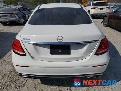 Zdjęcie 6 z 11 samochodu: 2018 MERCEDES-BENZ E 300 VIN:WDDZF4JB1JA336951 - miniatura