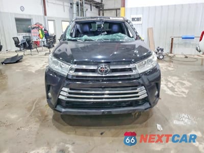 Piąte zdjęcie samochodu w środku: 2019 TOYOTA HIGHLANDER XLE VIN:5TDKZRFH8KS306752 - miniatura