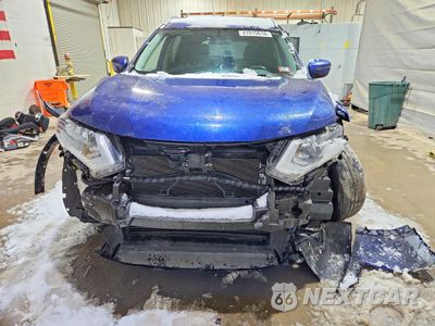 Piąte zdjęcie samochodu w środku: 2018 NISSAN ROGUE SV VIN:JN8AT2MV7JW309545 - miniatura