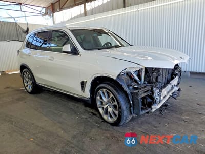 Czwarte zdjęcie samochodu z boku: 2026 BMW X5 XDRIVE40I VIN:5UX23EU05T9078022 - miniatura