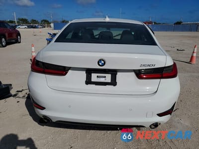 Zdjęcie 6 z 12 samochodu: 2021 BMW 330I VIN:3MW5R1J04M8C14496 - miniatura