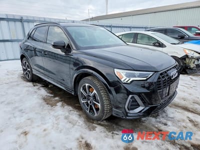 Czwarte zdjęcie samochodu z boku: 2024 AUDI Q3 45 S LINE PREMIUM VIN:WA1EECF33R1124548 - miniatura