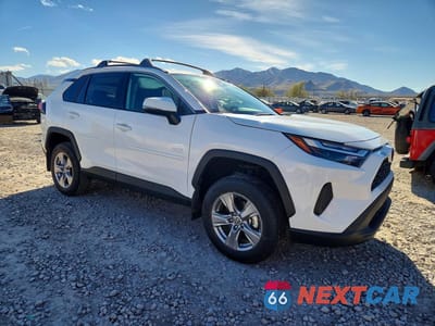 Czwarte zdjęcie samochodu z boku: 2025 TOYOTA RAV4 XLE VIN:2T3P1RFV6SC531934 - miniatura