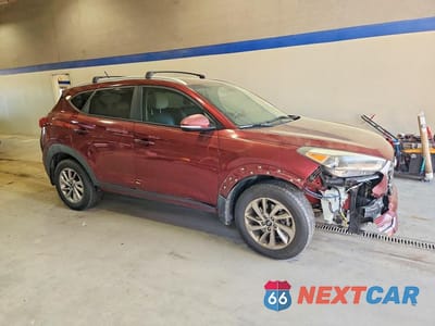 Czwarte zdjęcie samochodu z boku: 2016 HYUNDAI TUCSON ECO VIN:KM8J33A29GU165539 - miniatura