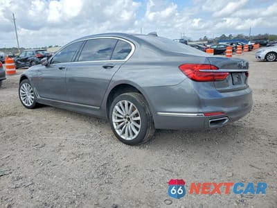Drugie zdjęcie samochodu z przodu: 2017 BMW 740 I VIN:WBA7E2C5XHG740075 - miniatura