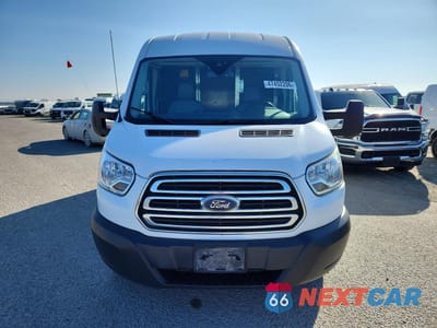 Piąte zdjęcie samochodu w środku: 2018 FORD TRANSIT 150 UTILITY / SERVICE VAN VIN:1FTYE2CM1JKB37467 - miniatura