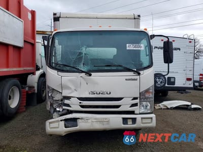Piąte zdjęcie samochodu w środku: 2019 ISUZU NPR HD FLATBED TRUCK VIN:54DC4W1B9KS808404 - miniatura