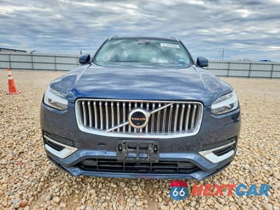 Piąte zdjęcie samochodu w środku: 2023 VOLVO XC90 PLUS VIN:YV4L12PN4P1951553 - miniatura