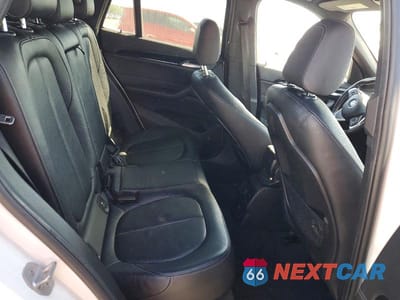Zdjęcie 10 z 12 samochodu: 2018 BMW X1 SDRIVE28I VIN:WBXHU7C34J5H40120 - miniatura