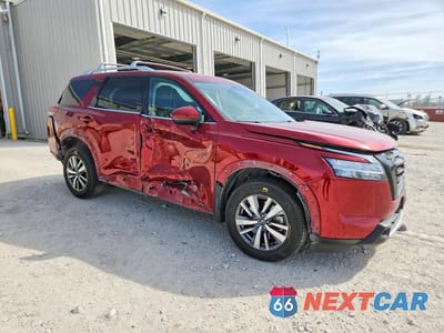 Czwarte zdjęcie samochodu z boku: 2023 NISSAN PATHFINDER SL VIN:5N1DR3CC0PC274172 - miniatura
