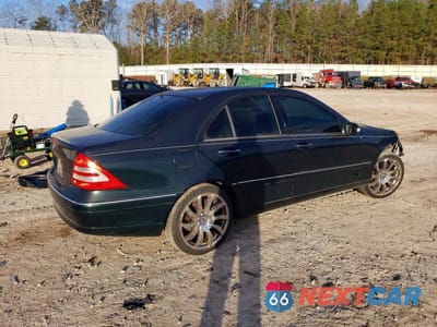 Trzecie zdjęcie samochodu z tyłu: 2002 MERCEDES-BENZ C 240 VIN:WDBRF61J32F202118 - miniatura